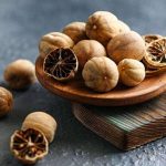 یک چاشنی چربی‌سوز برای مبتلایان به کبد چرب و چربی خون بالا/ چرا پوست و دانه‌های تلخ لیموعمانی مفیدند؟ 