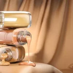 کرم پودر چیست؟ راهنمای جامع انواع، فواید و ترفندهای حرفه‌ای برای آرایشی طبیعی و ماندگار