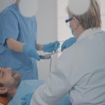 ایمپلنت با بیهوشی کامل؛ تجربه بدون درد برای کاشت چند دندان یا فک کامل